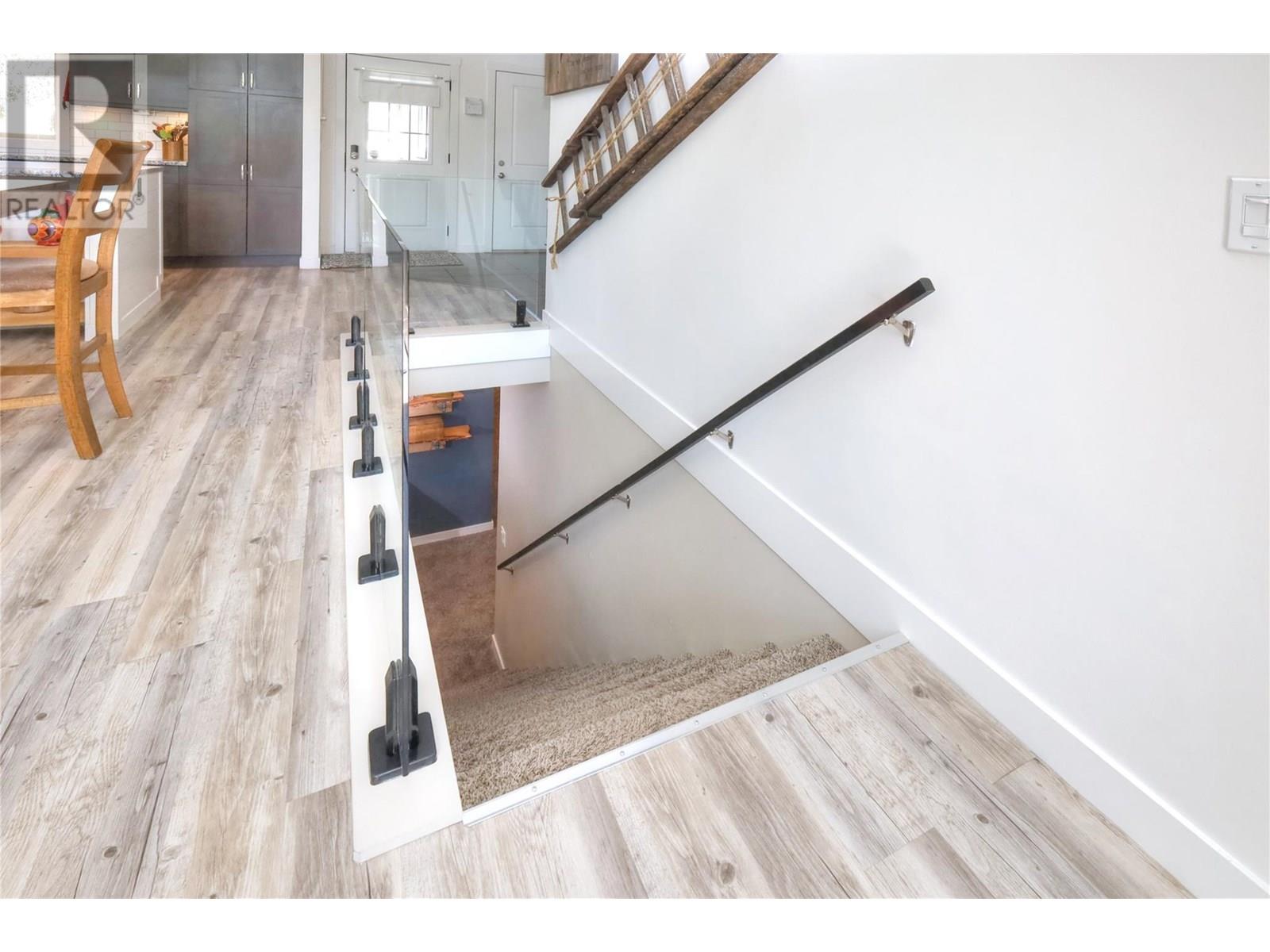 Photo 30 of 917 Copper Point Way, Windermere BC