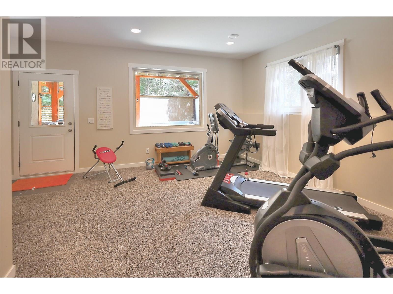 Photo 19 of 917 Copper Point Way, Windermere BC