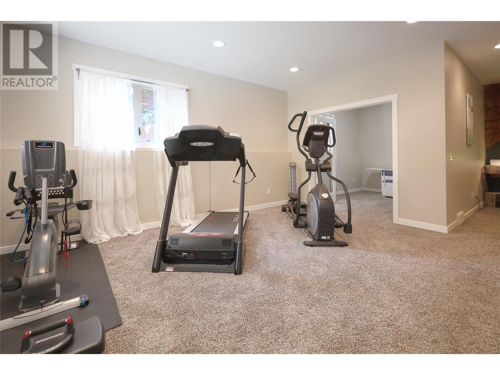 Photo 20 of 917 Copper Point Way, Windermere BC