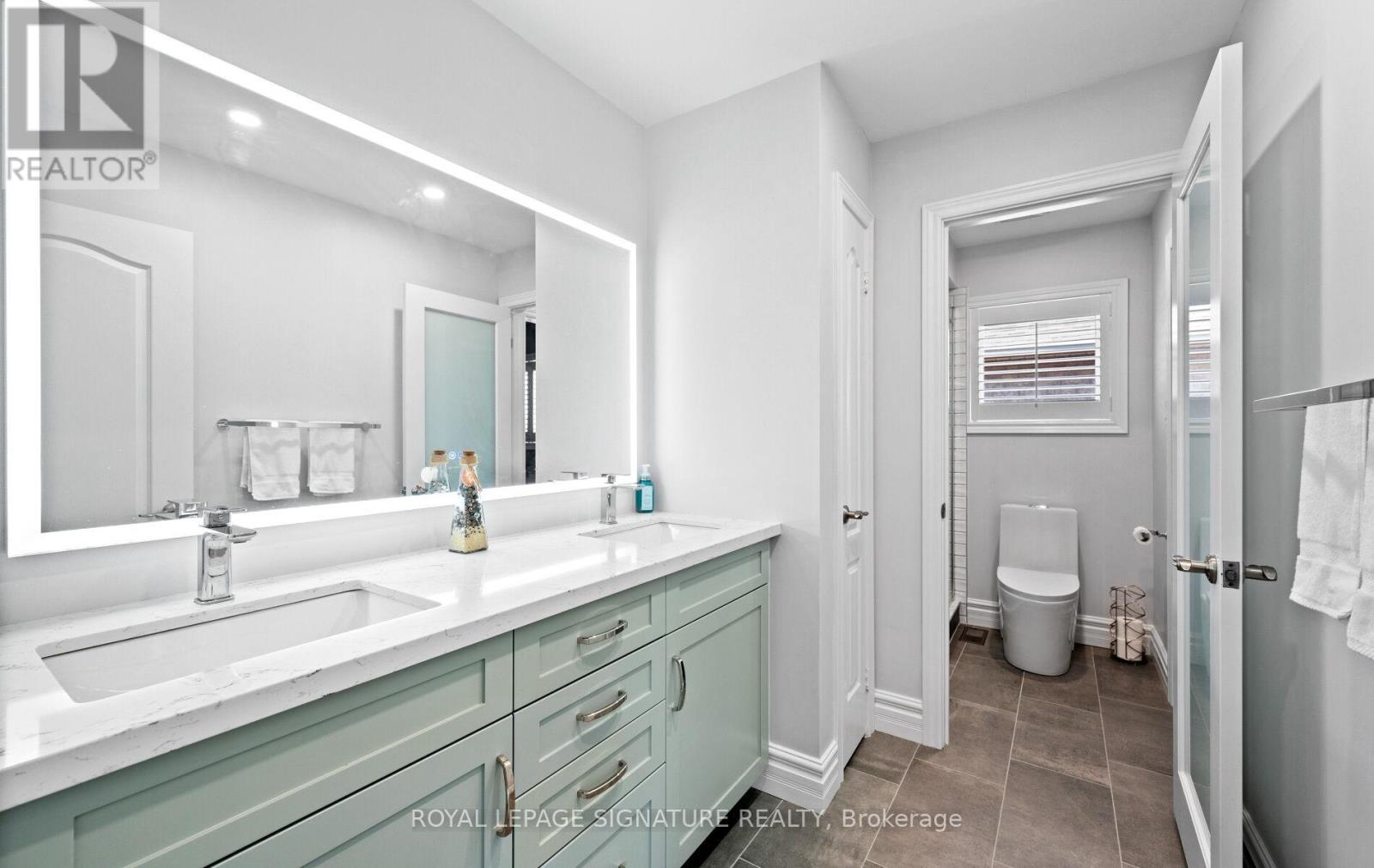 Photo 12 of 49 Harley Avenue, Halton Hills ON