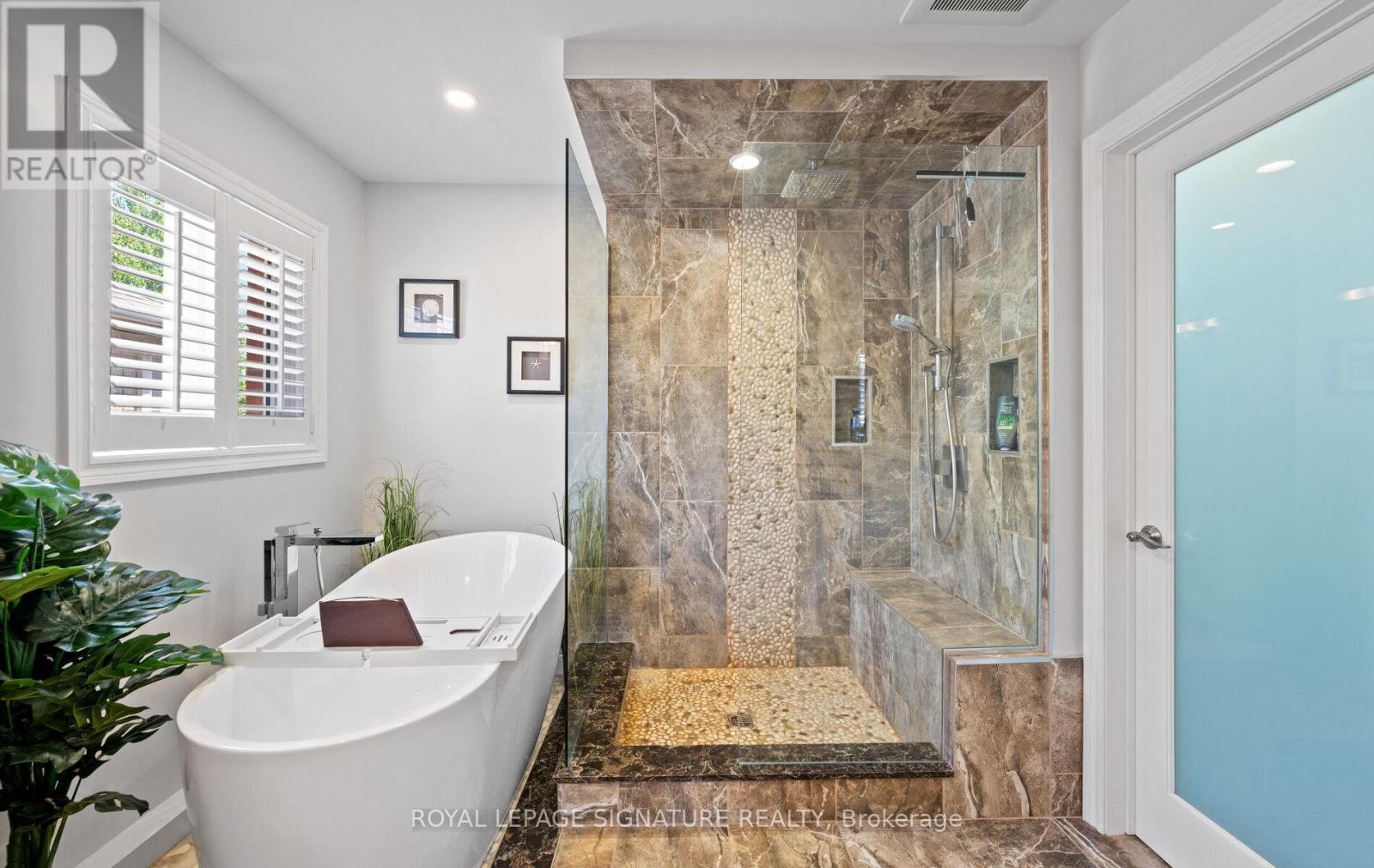 Photo 13 of 49 Harley Avenue, Halton Hills ON