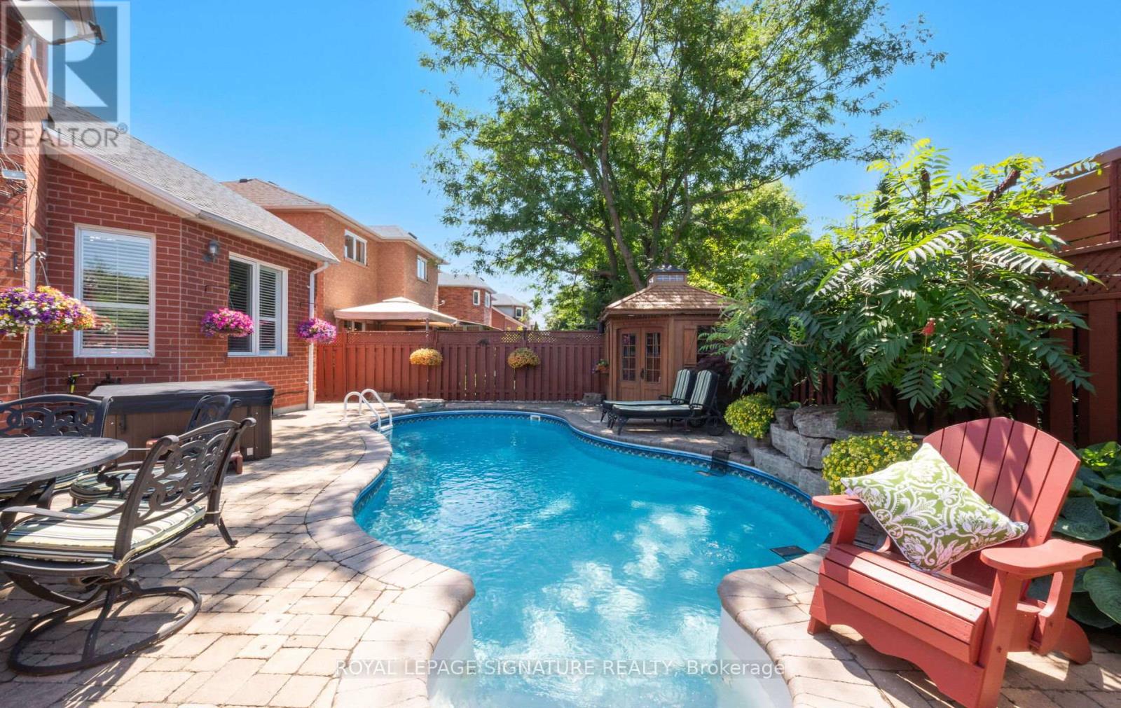 Photo 23 of 49 Harley Avenue, Halton Hills ON