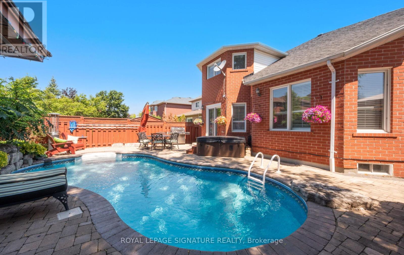 Photo 16 of 49 Harley Avenue, Halton Hills ON