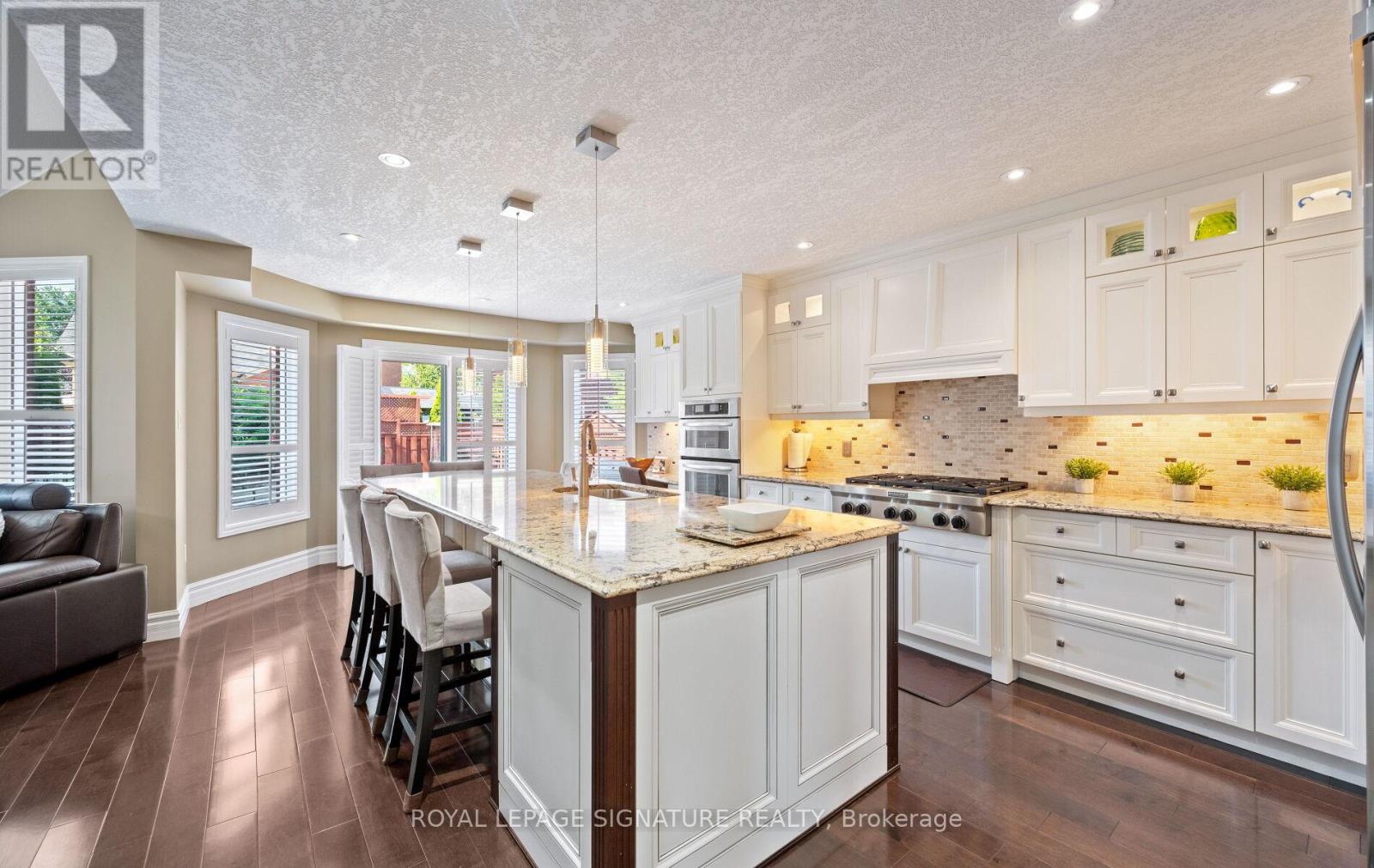 Photo 7 of 49 Harley Avenue, Halton Hills ON