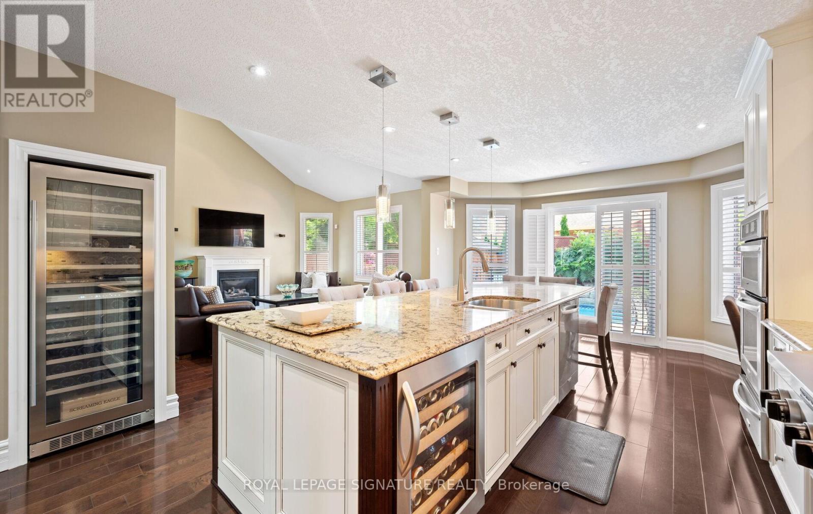Photo 27 of 49 Harley Avenue, Halton Hills ON