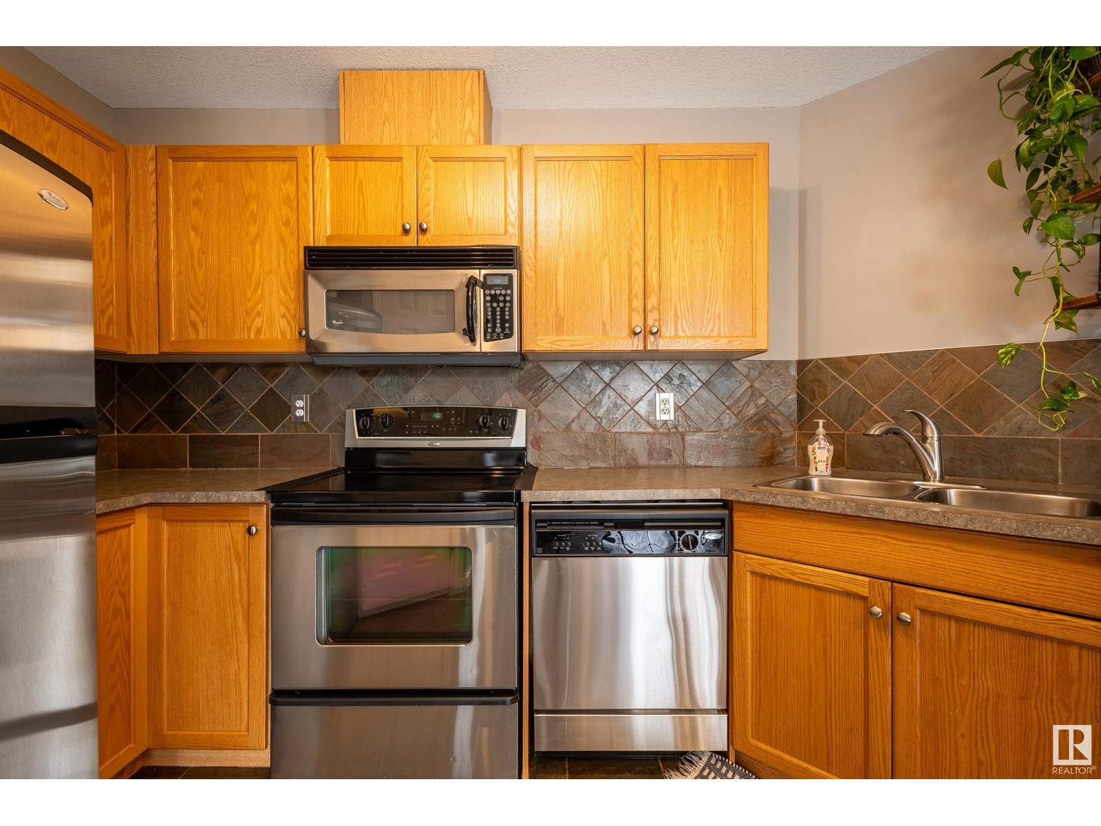 Photo 21 of 50 150 Edwards Dr Sw, Edmonton AB