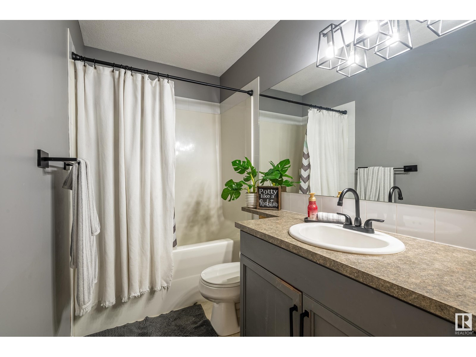 Photo 26 of 50 150 Edwards Dr Sw, Edmonton AB