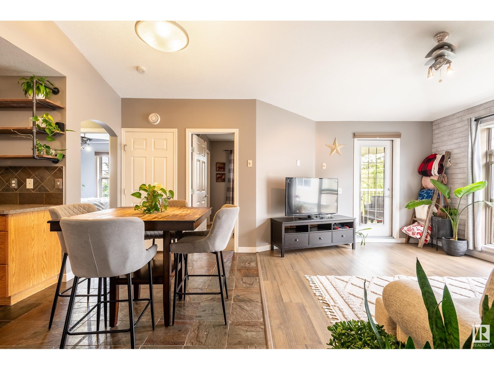 Photo 14 of 50 150 Edwards Dr Sw, Edmonton AB