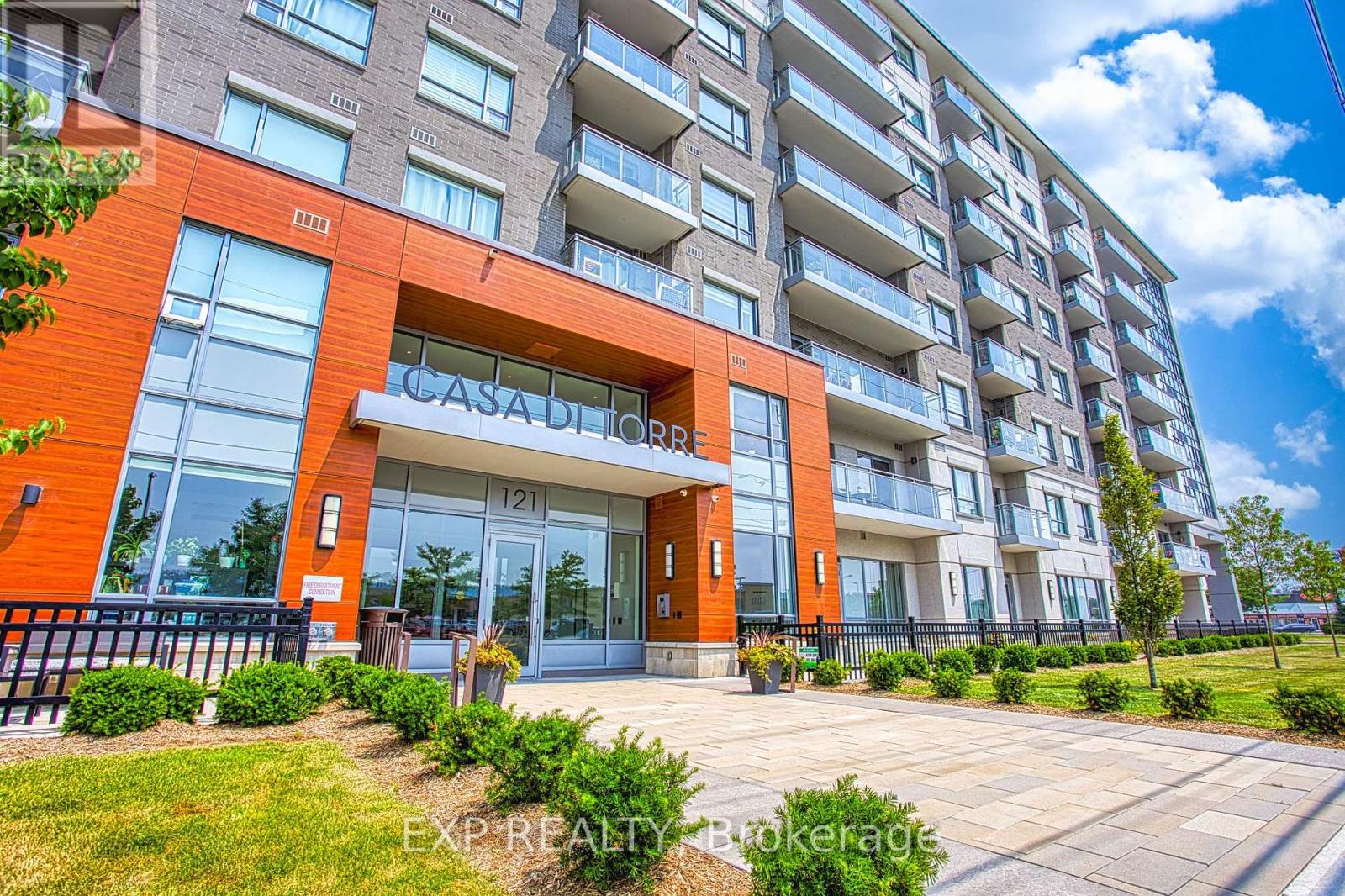 Photo 5 of 215 121 Highway 8, Hamilton ON