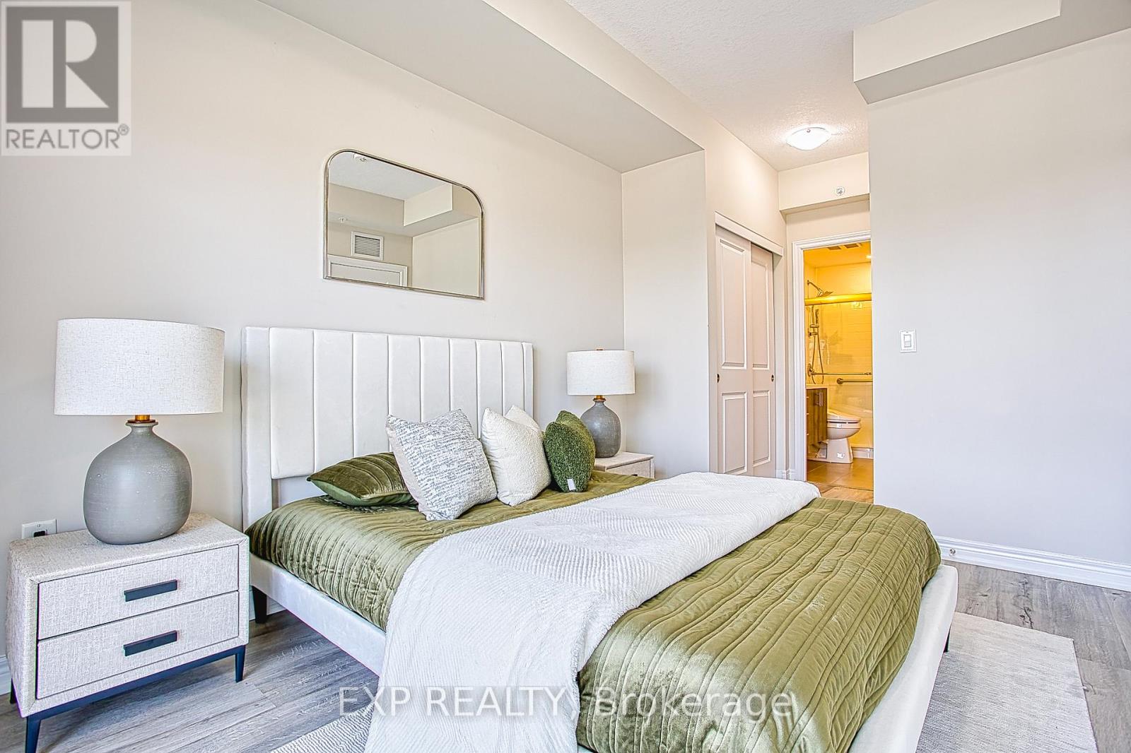 Photo 4 of 215 121 Highway 8, Hamilton ON