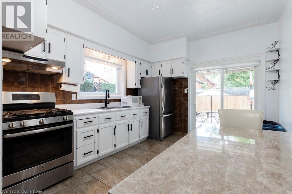 Photo 15 of 52 Clyde Street, Hamilton ON