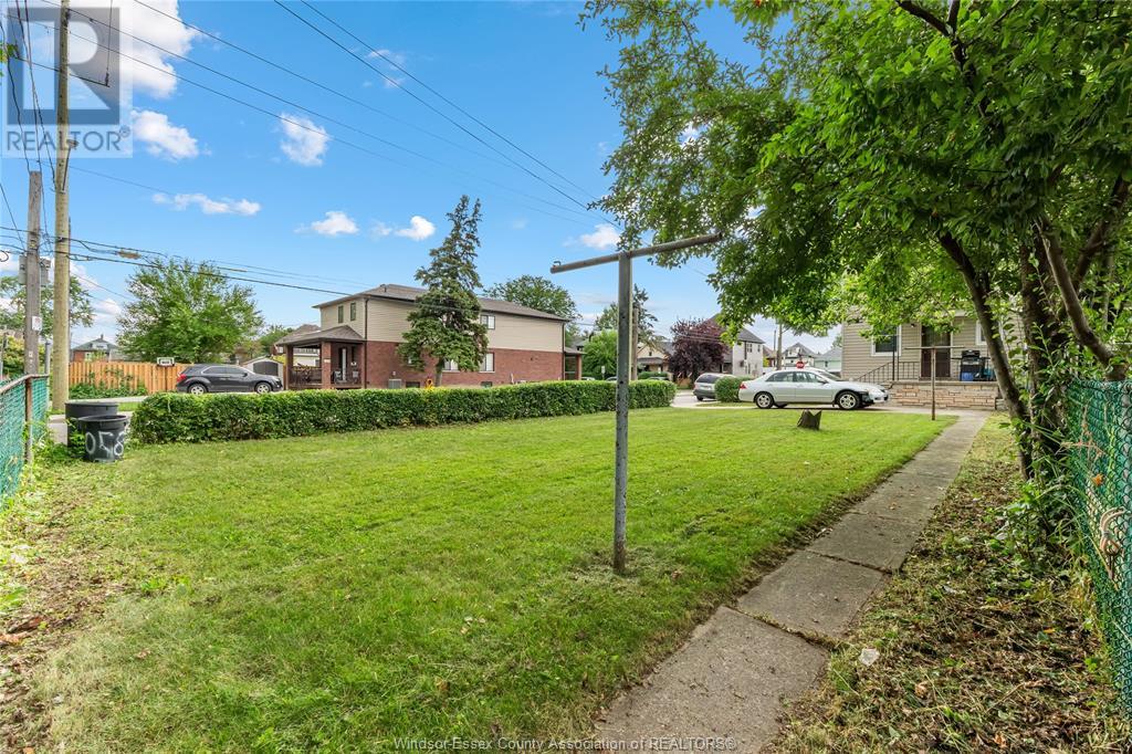 Photo 27 of 805 Pierre, Windsor ON