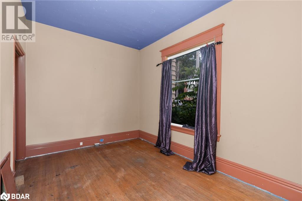 Photo 20 of 134 Owen Street, Barrie ON