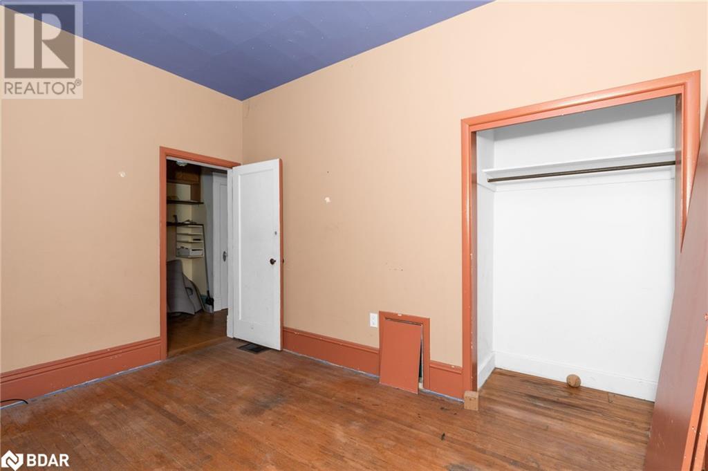 Photo 19 of 134 Owen Street, Barrie ON