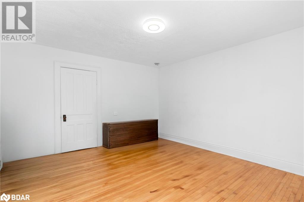 Photo 14 of 134 Owen Street, Barrie ON
