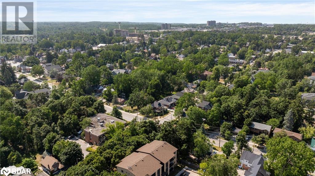 Photo 8 of 134 Owen Street, Barrie ON