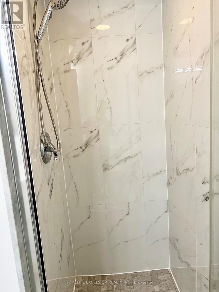 Photo 4 of 1205 30 Harrison Garden Blvd Boulevard W, Toronto ON