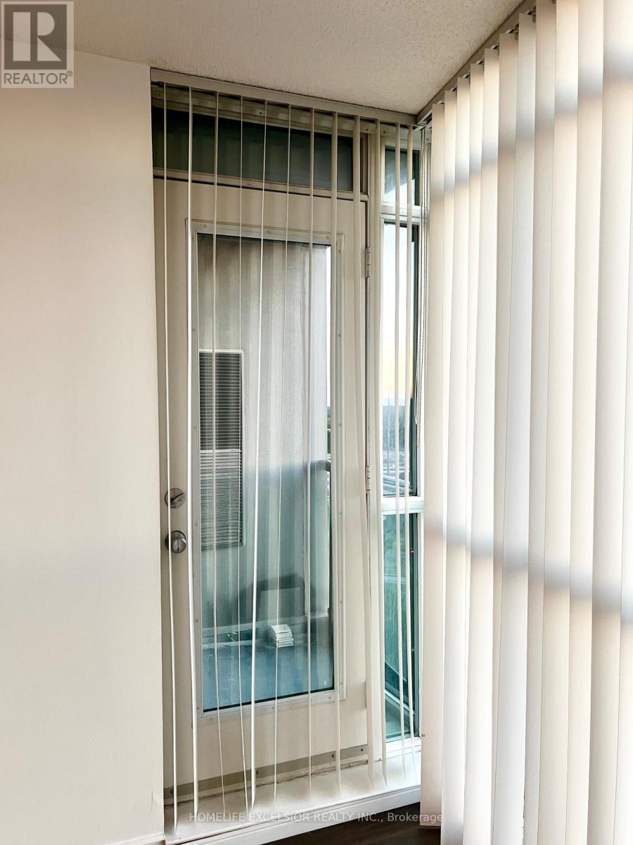 Photo 9 of 1205 30 Harrison Garden Blvd Boulevard W, Toronto ON