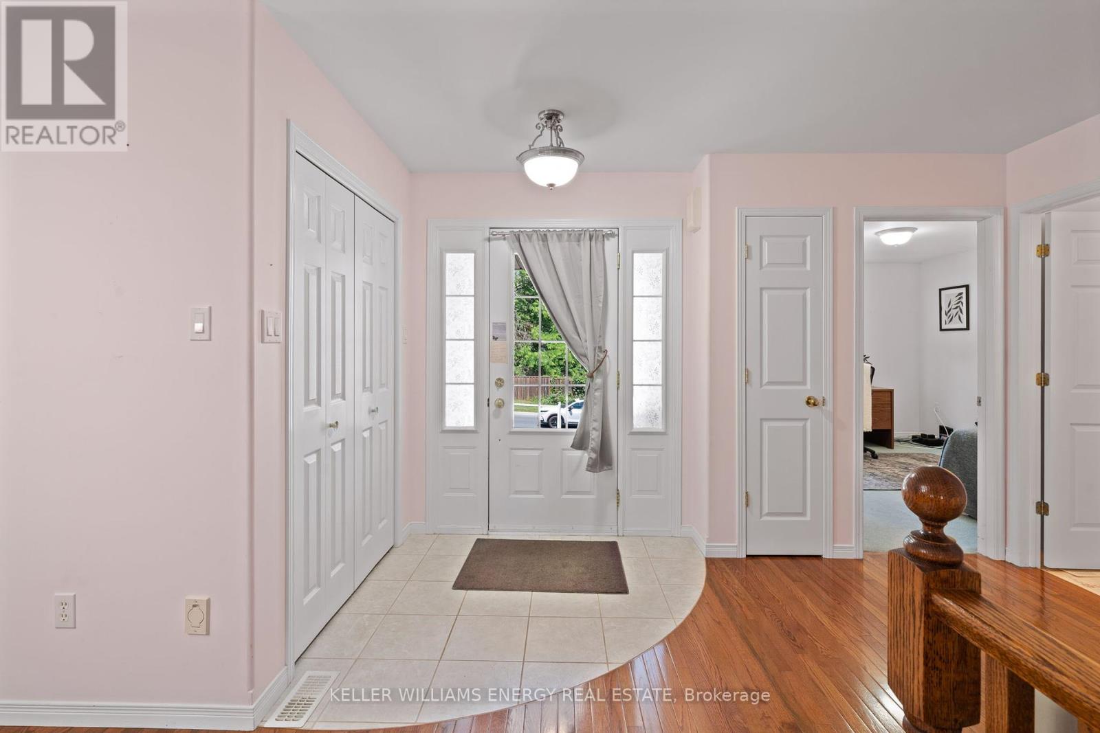 Photo 7 of 5 Fortye Gate, Peterborough ON