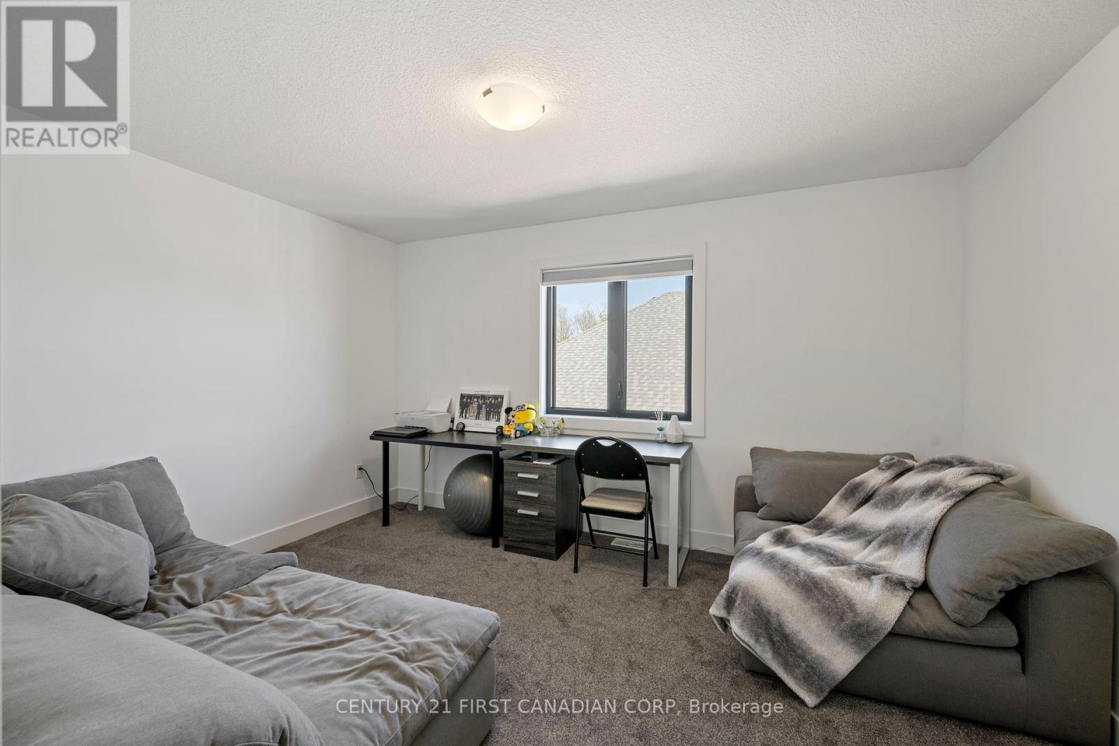 Photo 26 of 5 Hartland Circle, St Thomas ON
