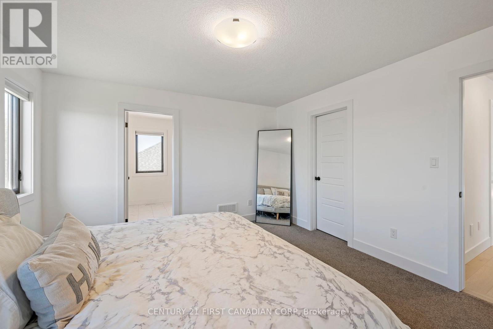 Photo 18 of 5 Hartland Circle, St Thomas ON