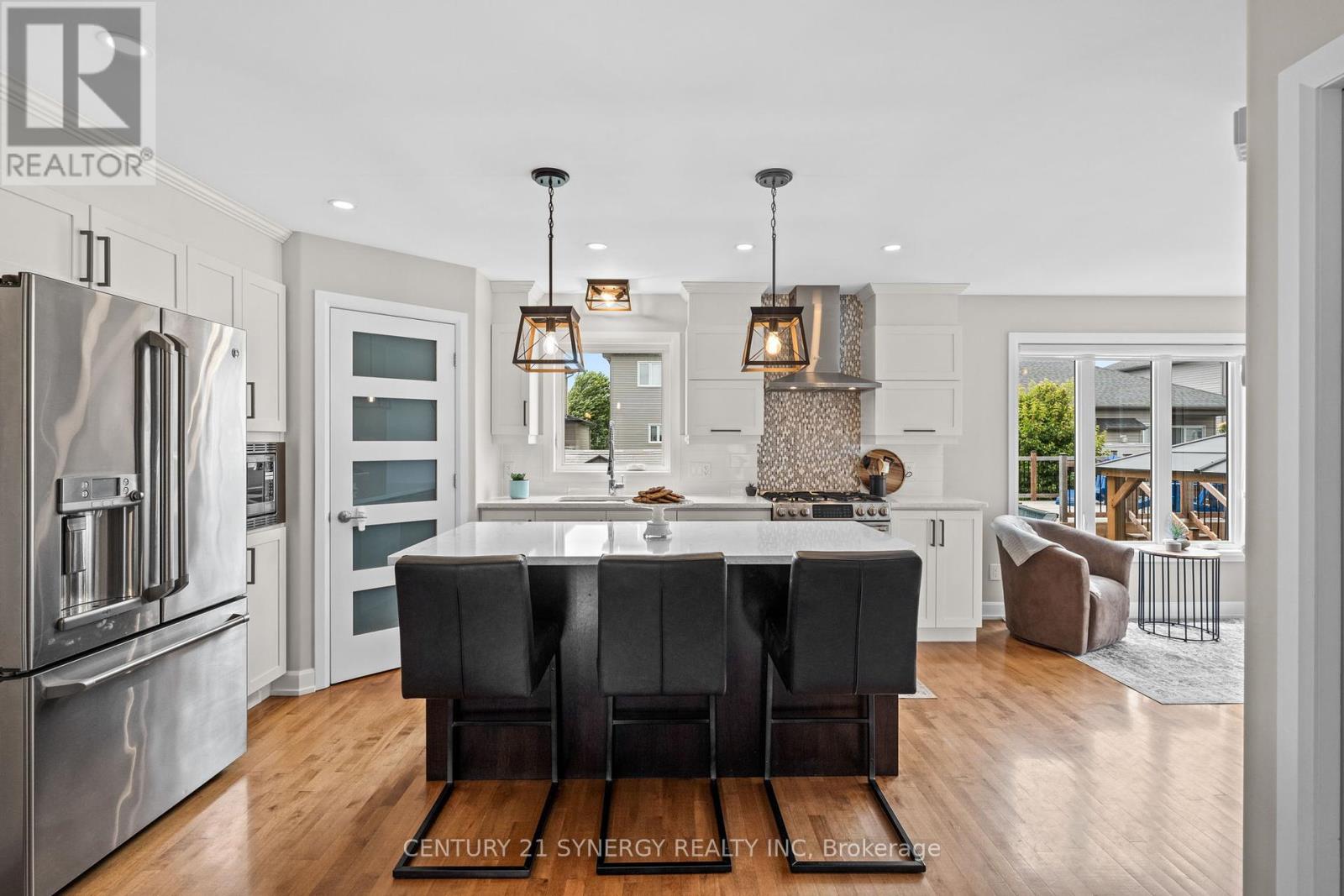 Photo 1 of 406 Provence Avenue, Russell ON