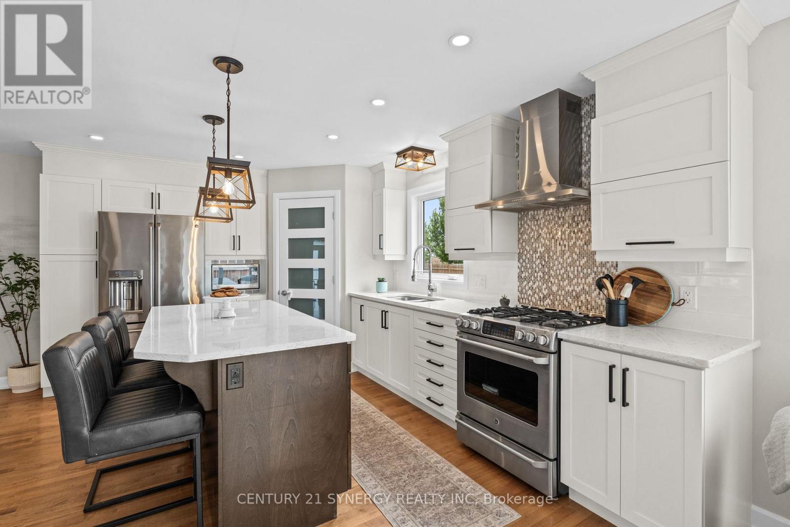 Photo 41 of 406 Provence Avenue, Russell ON