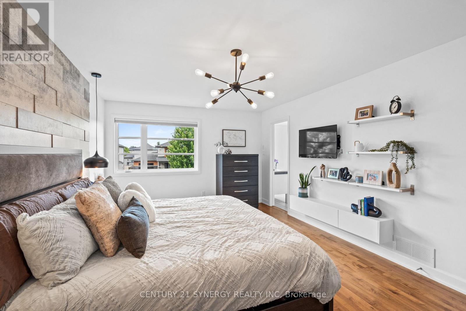 Photo 44 of 406 Provence Avenue, Russell ON