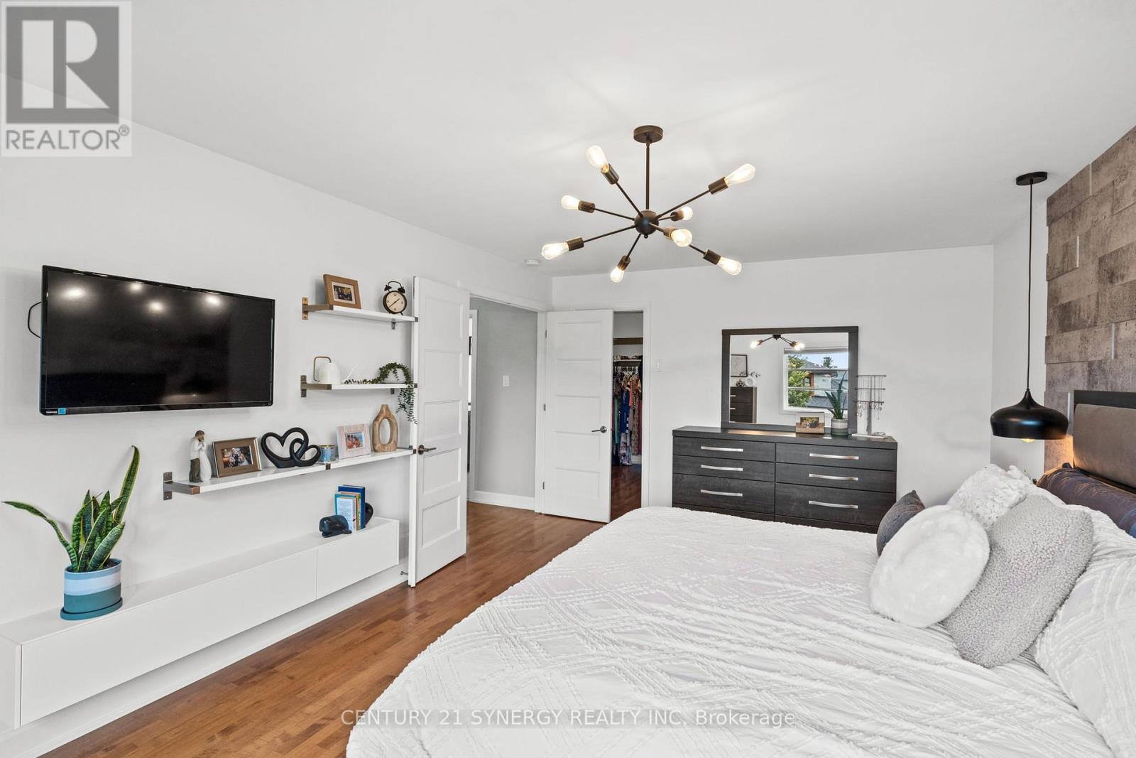 Photo 30 of 406 Provence Avenue, Russell ON