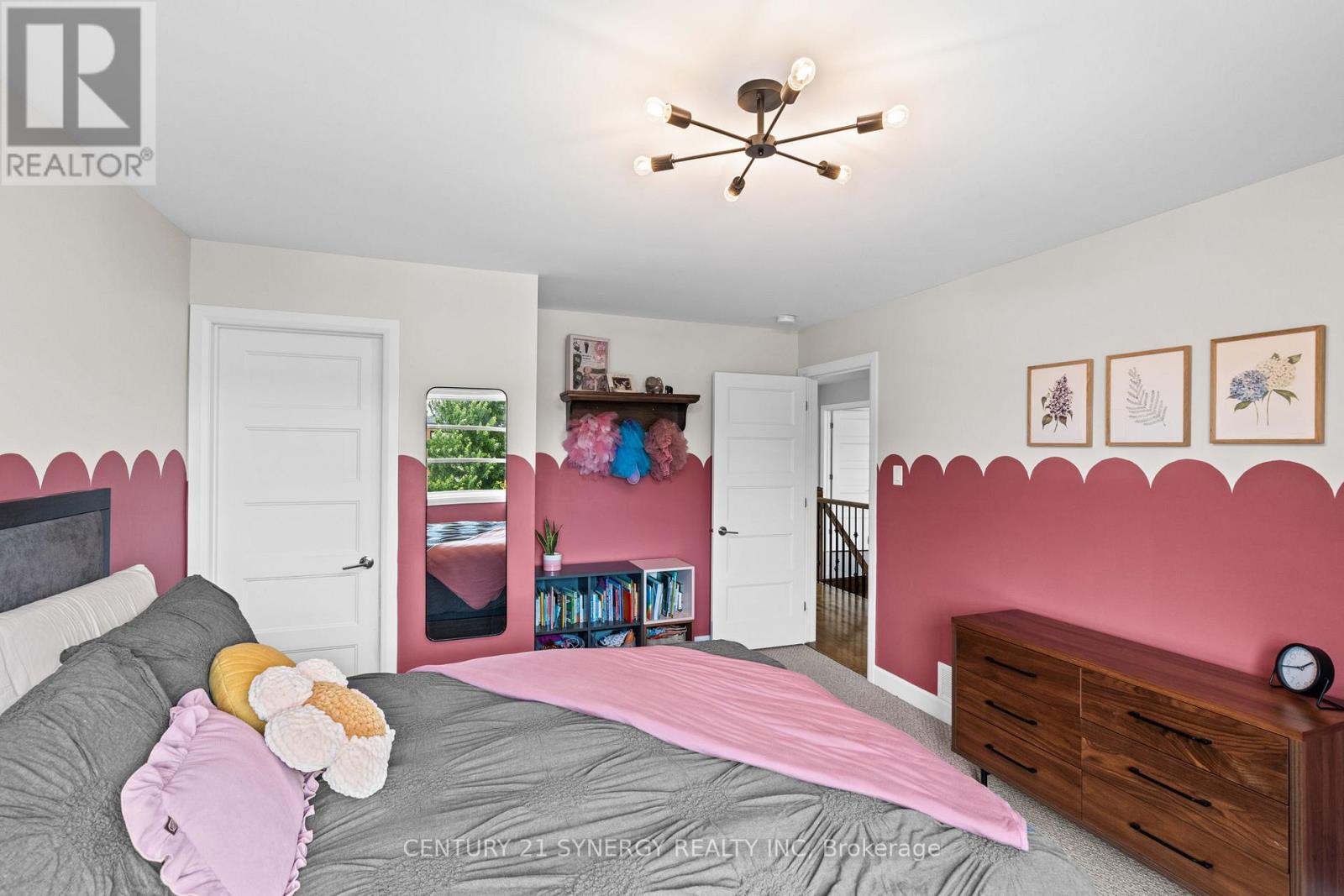 Photo 27 of 406 Provence Avenue, Russell ON