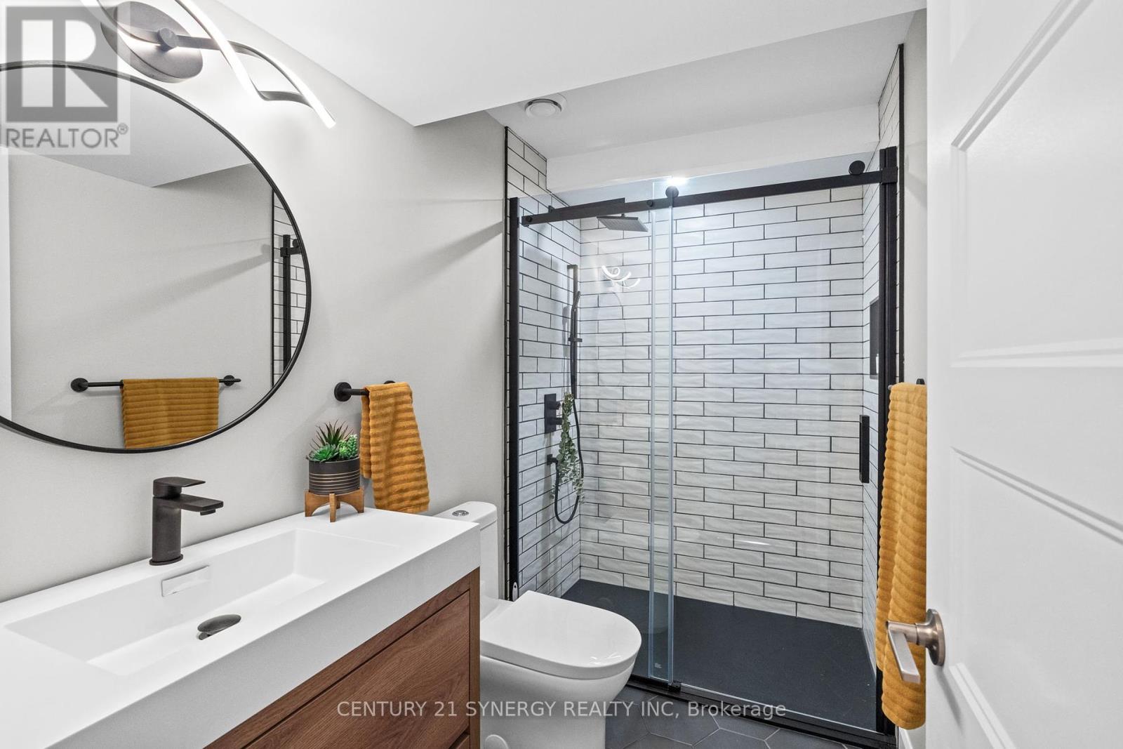 Photo 9 of 406 Provence Avenue, Russell ON