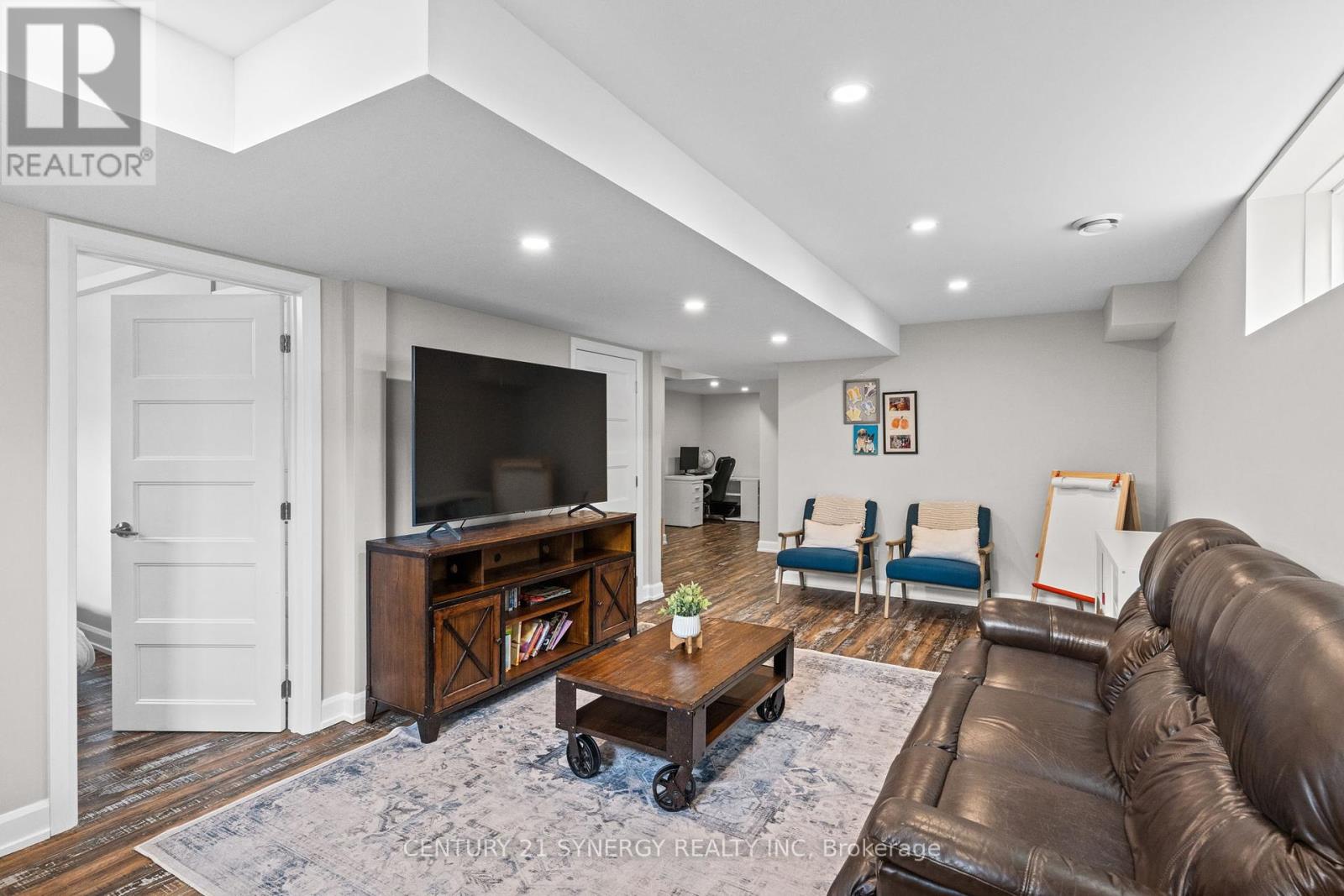 Photo 28 of 406 Provence Avenue, Russell ON