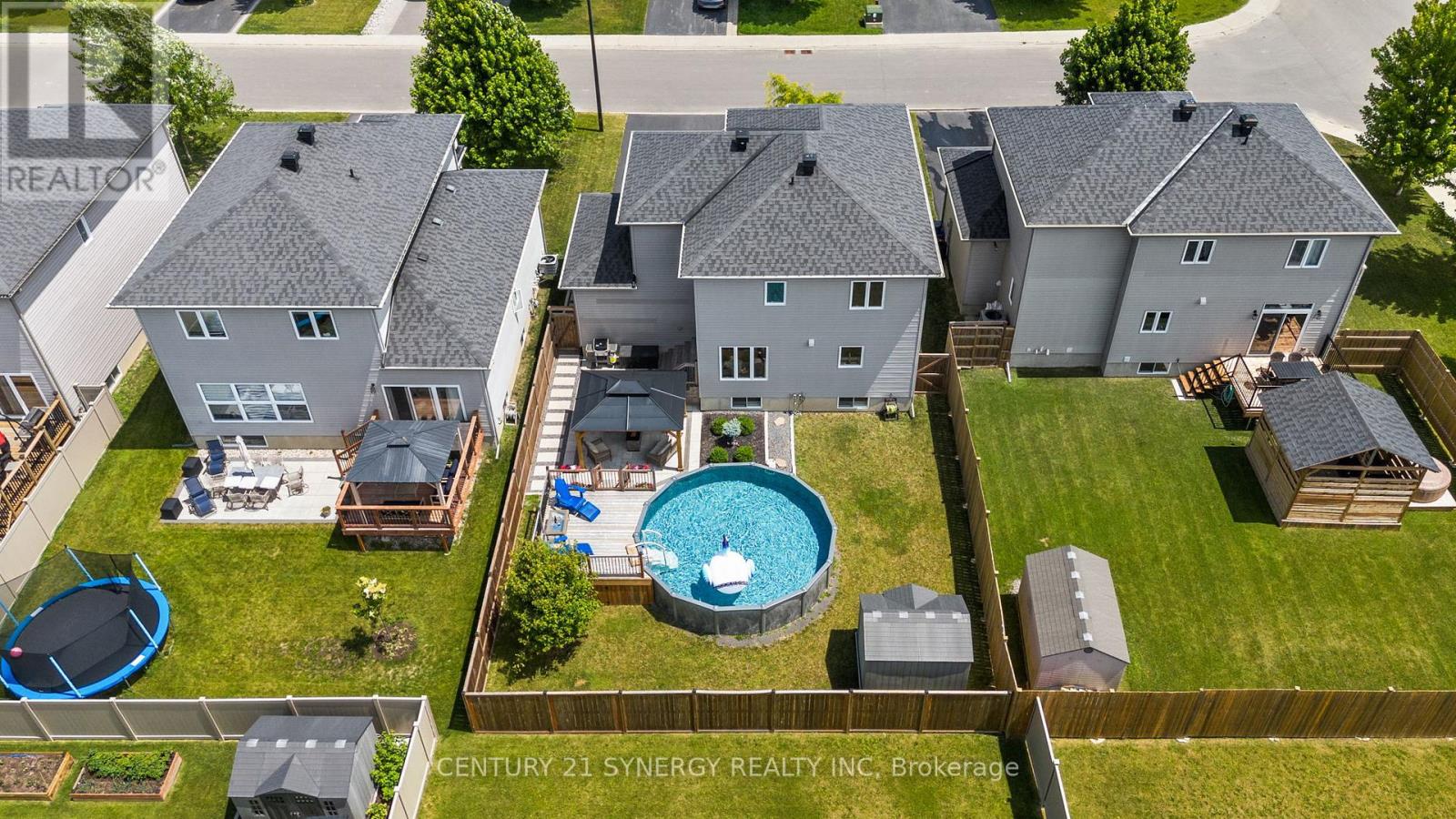 Photo 17 of 406 Provence Avenue, Russell ON