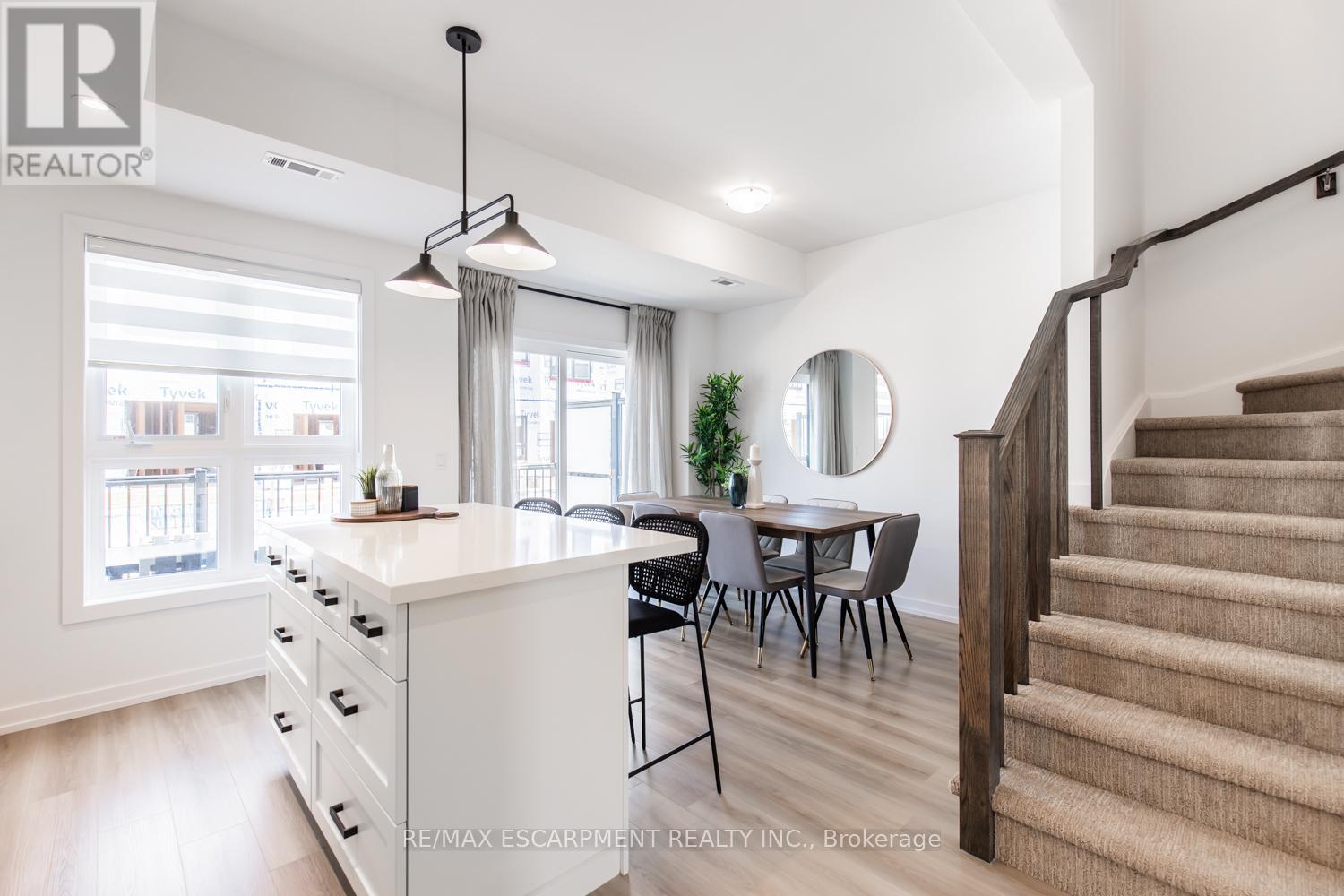 Photo 12 of 205 Burke Street, Hamilton ON