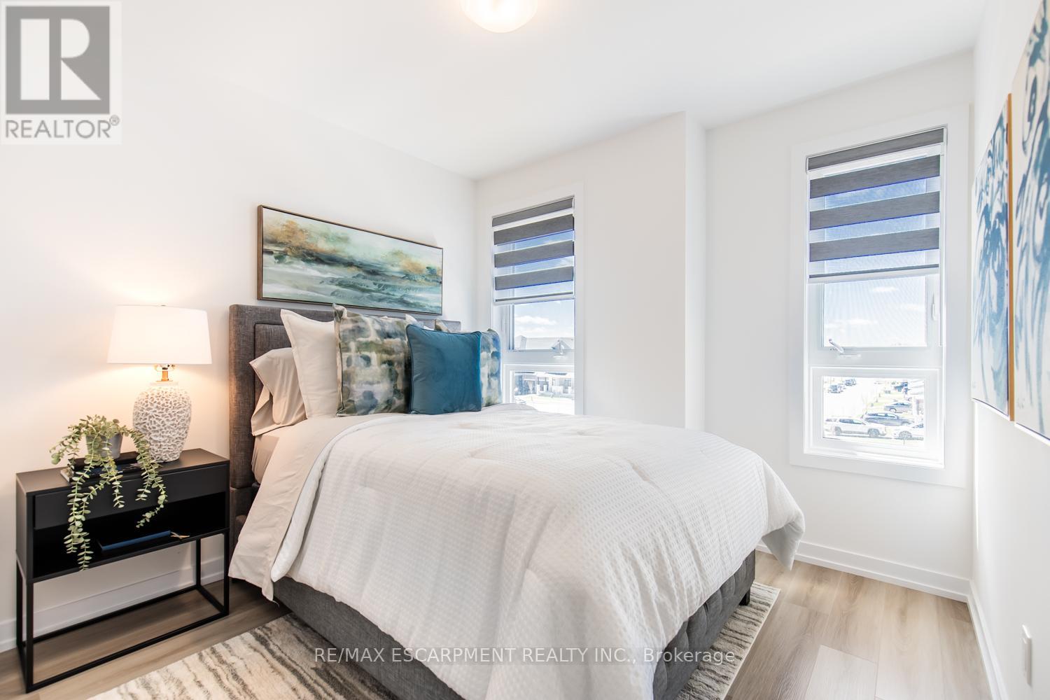 Photo 18 of 205 Burke Street, Hamilton ON