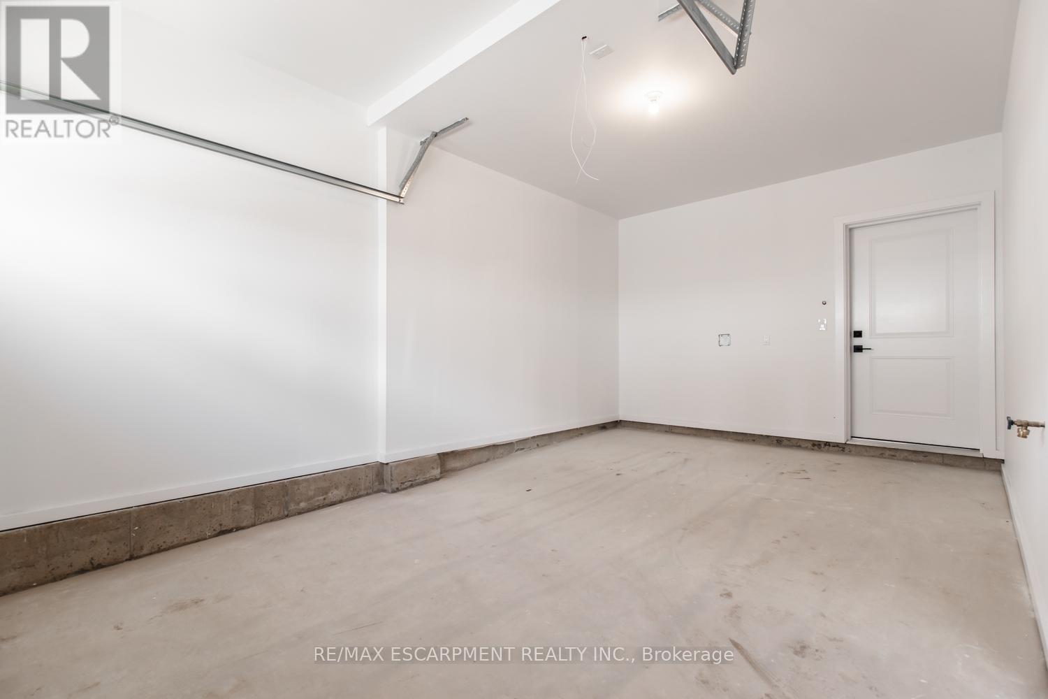 Photo 16 of 205 Burke Street, Hamilton ON