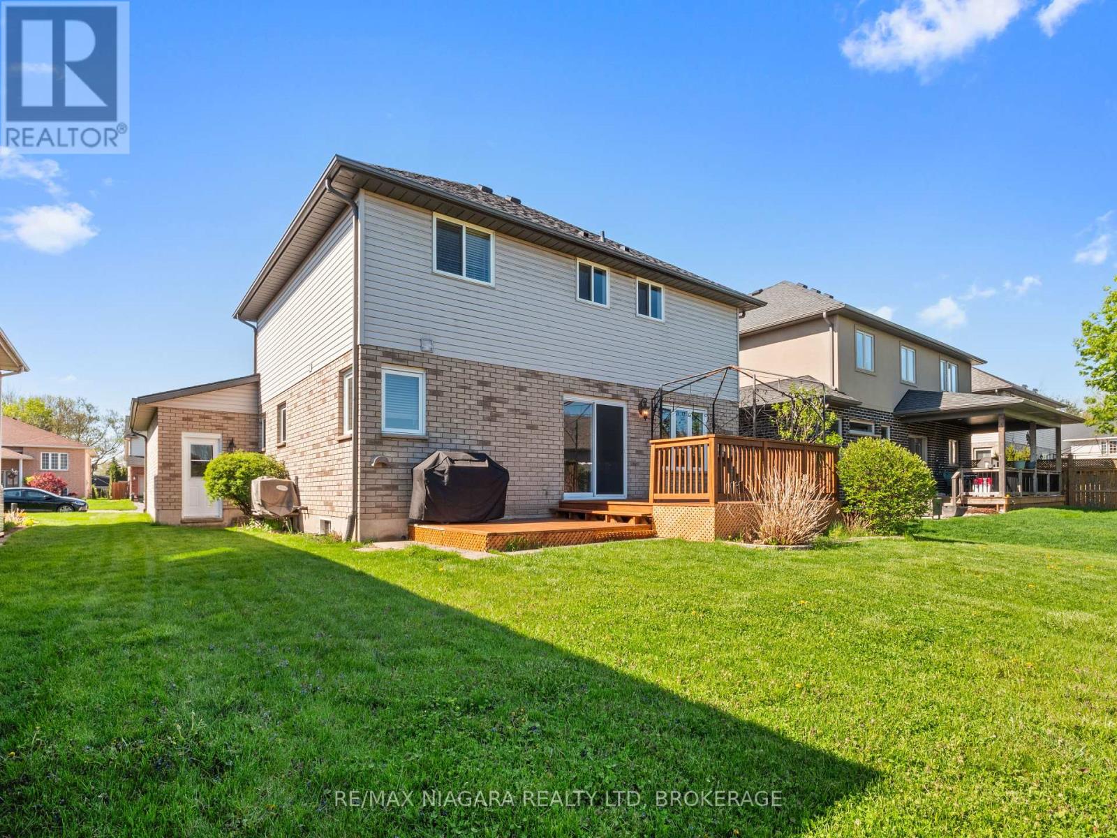 Photo 28 of 66 Hunter Drive, Welland ON