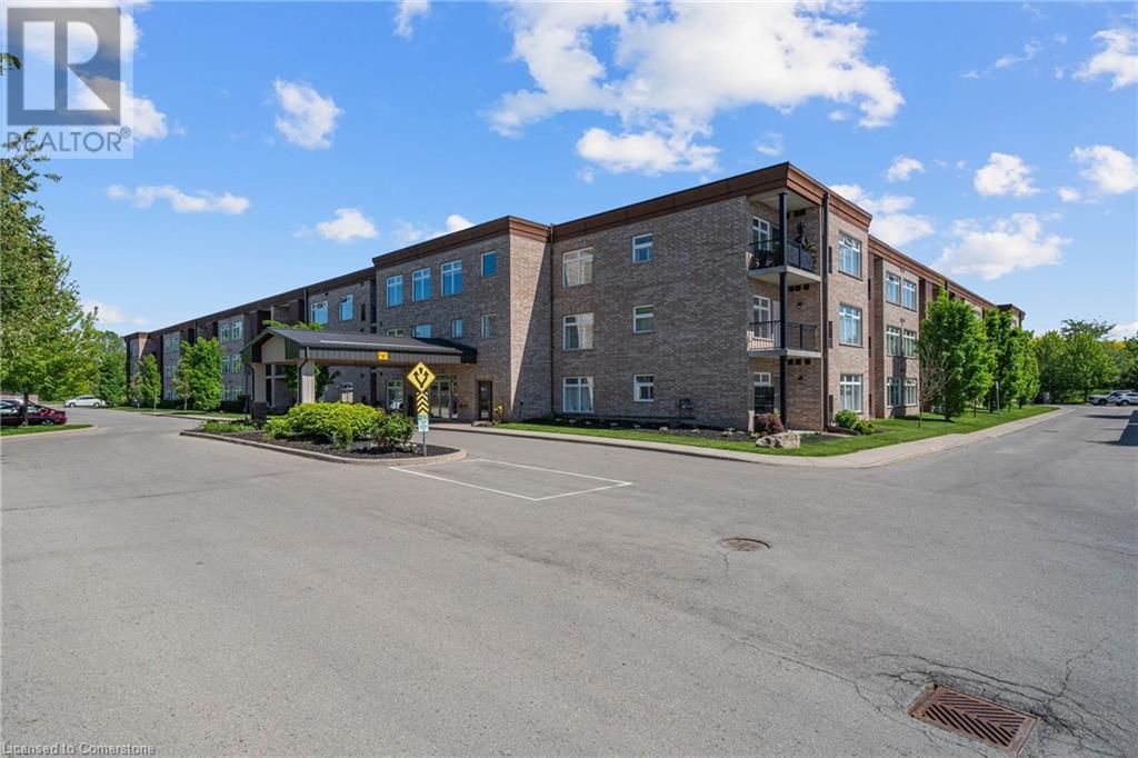 Photo 2 of 4644 Pettit Avenue Unit 213, Niagara Falls ON