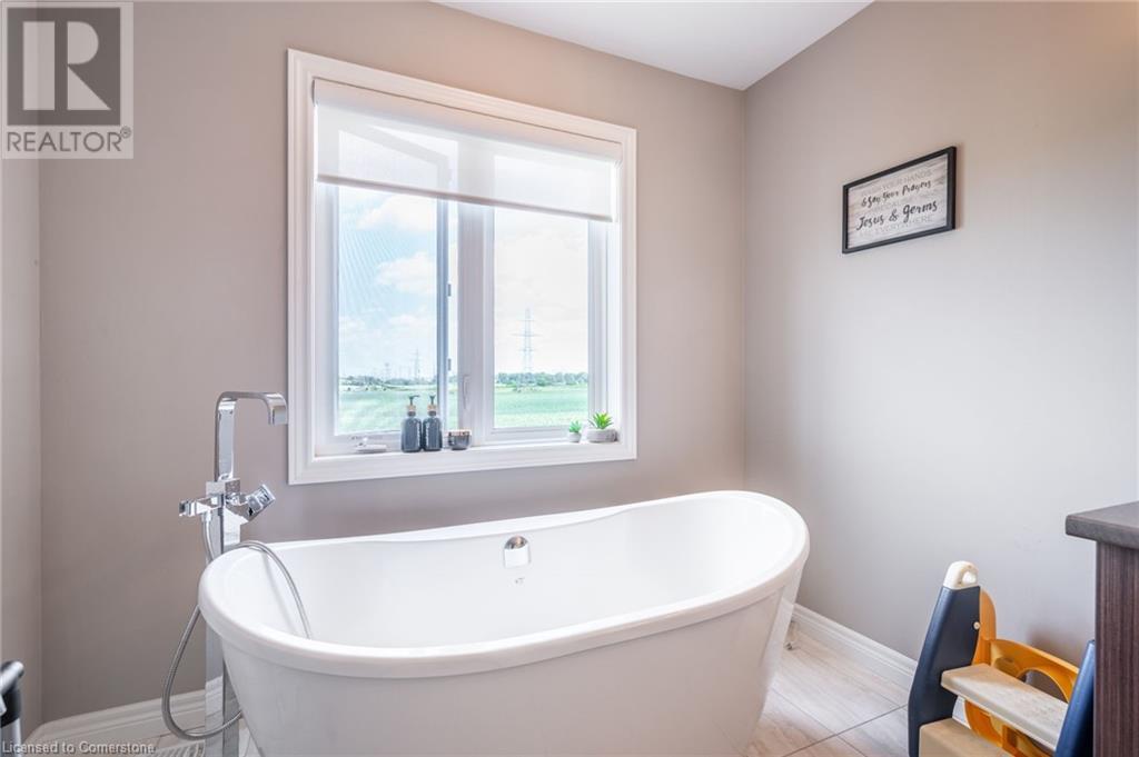 Photo 44 of 120 Vineberg Drive Unit 43, Hamilton ON