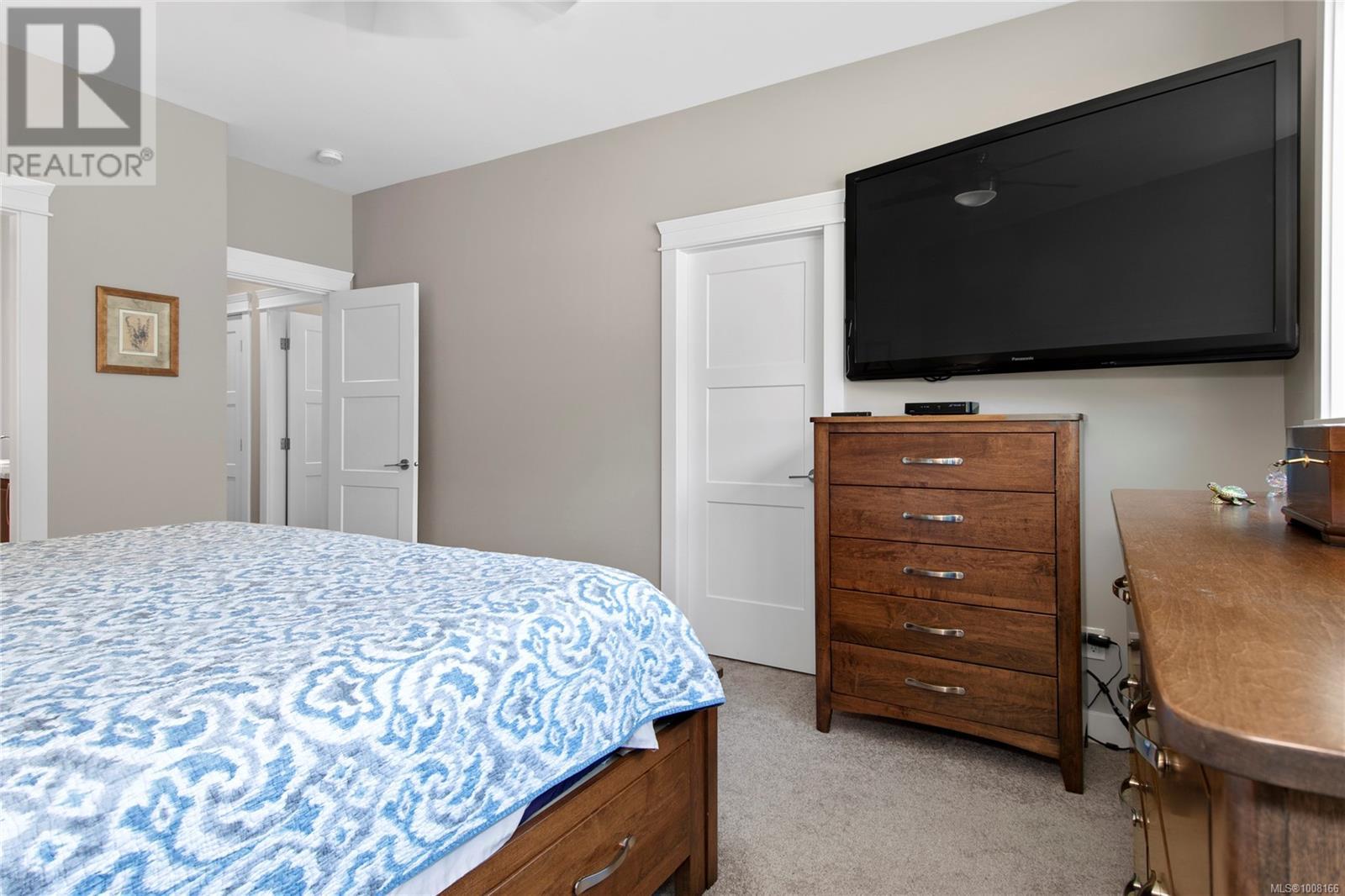 Photo 19 of 2270 Forest Grove Dr, Campbell River BC