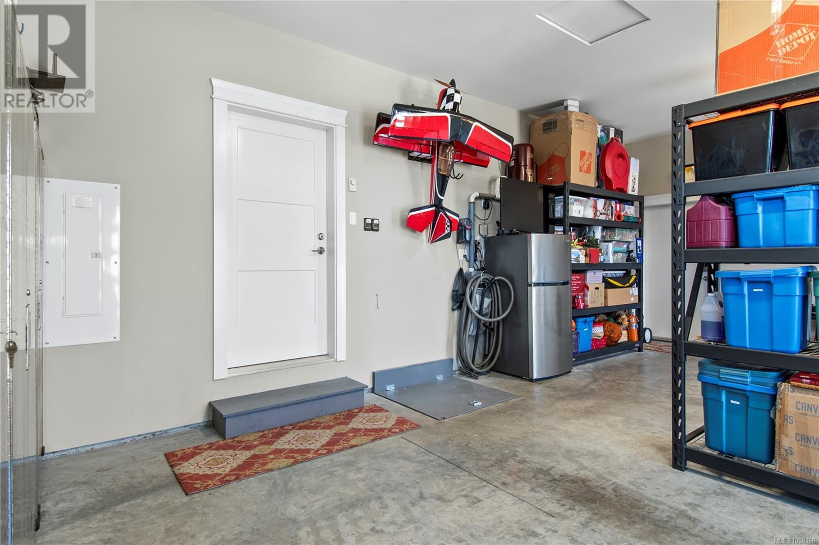 Photo 5 of 2270 Forest Grove Dr, Campbell River BC