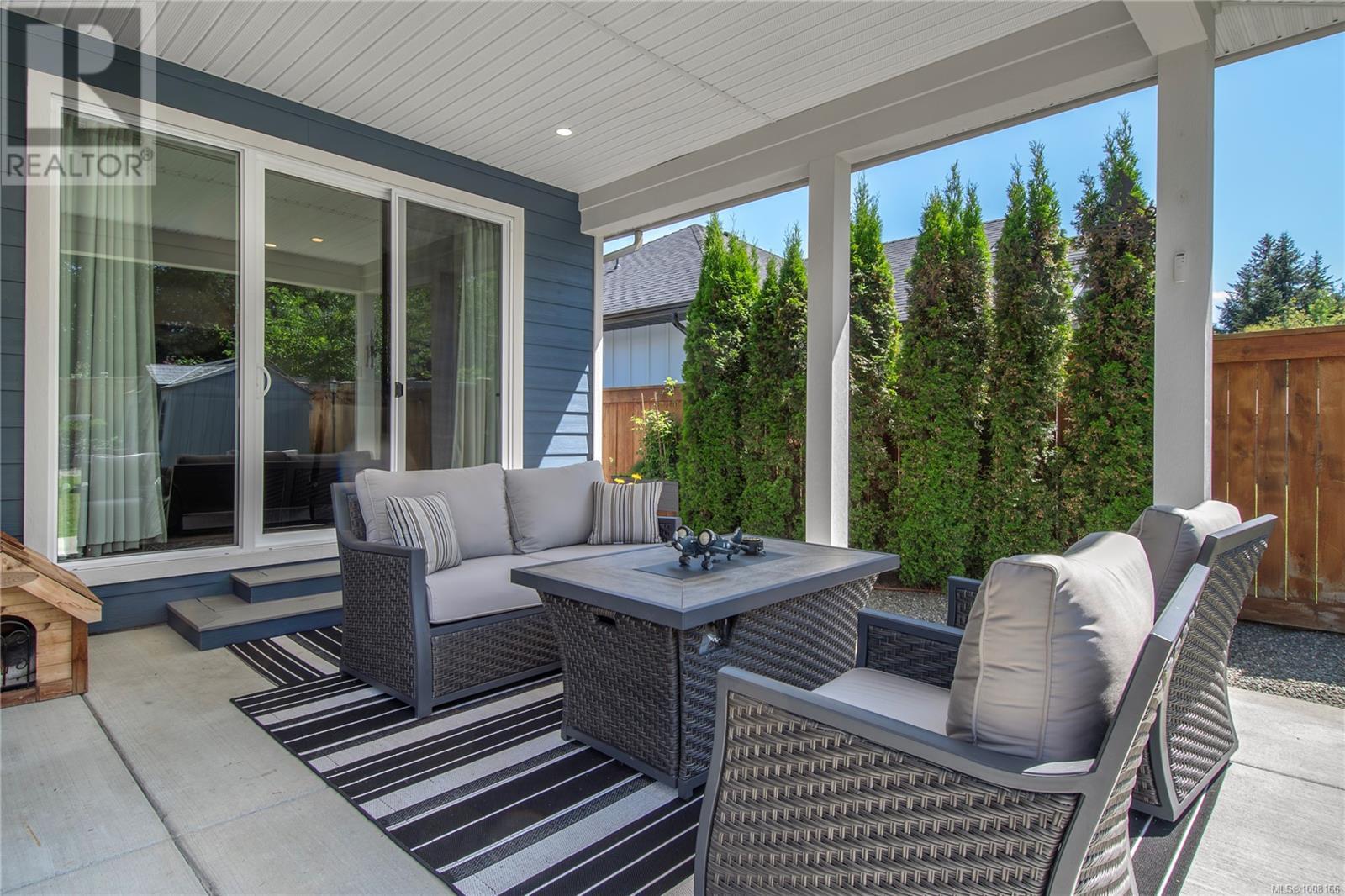 Photo 40 of 2270 Forest Grove Dr, Campbell River BC