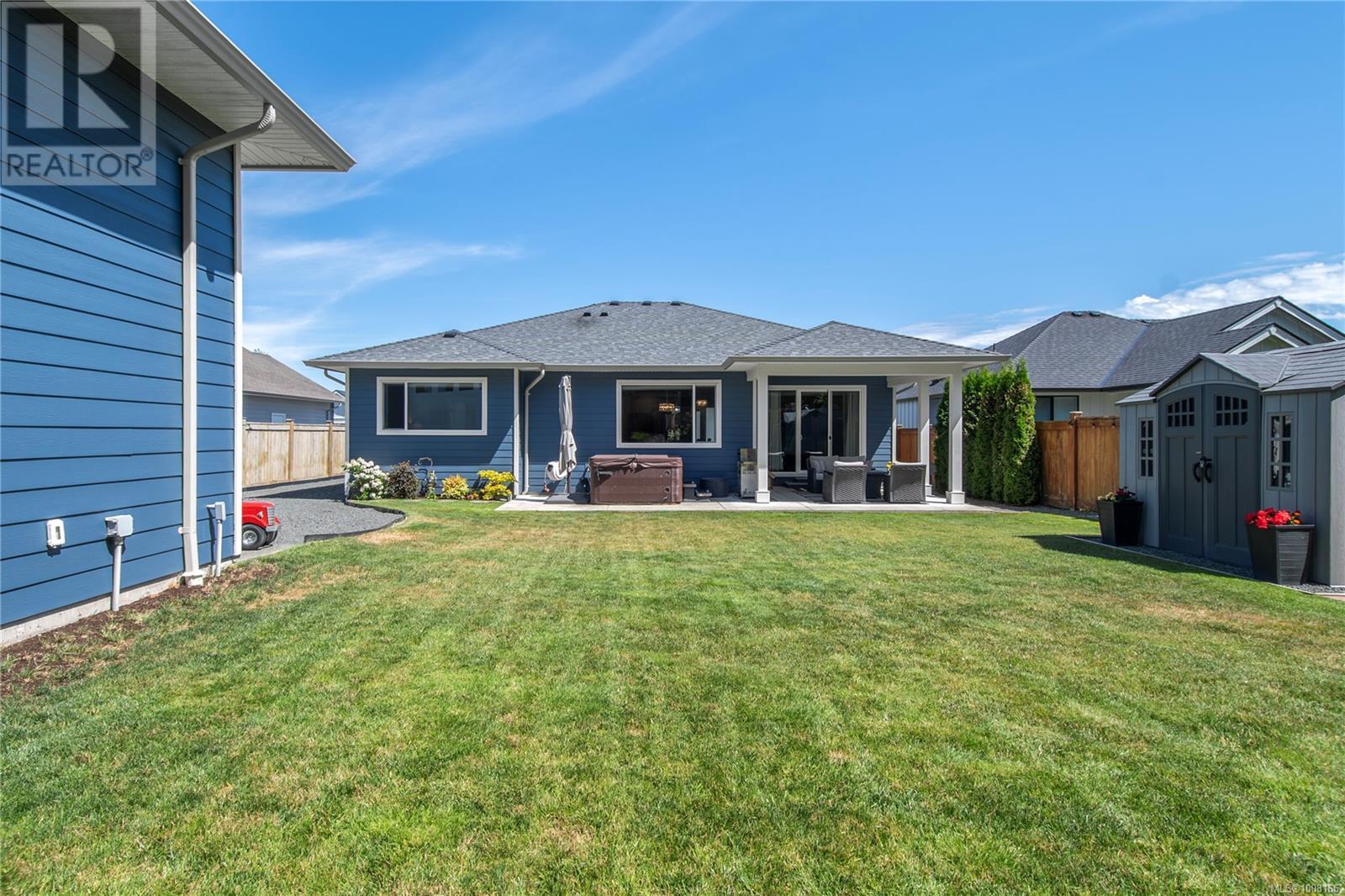Photo 4 of 2270 Forest Grove Dr, Campbell River BC