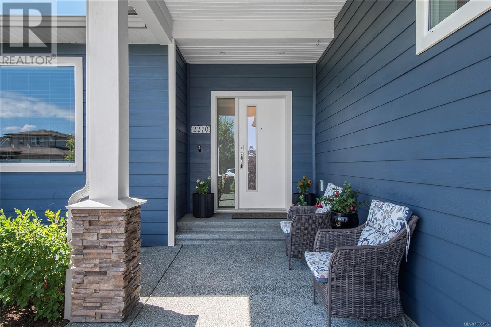 Photo 12 of 2270 Forest Grove Dr, Campbell River BC