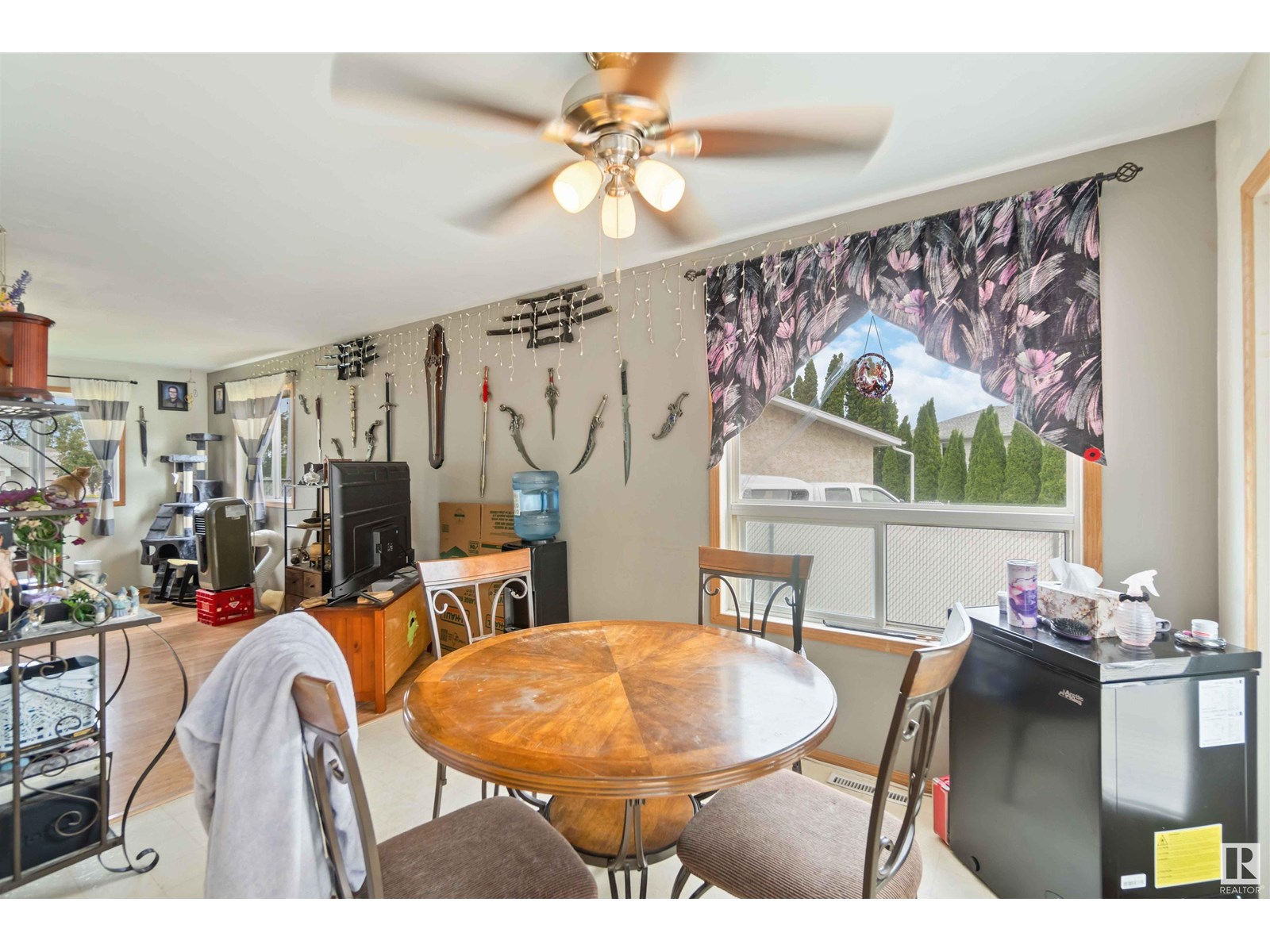 Photo 12 of 5328 63 St, Redwater AB