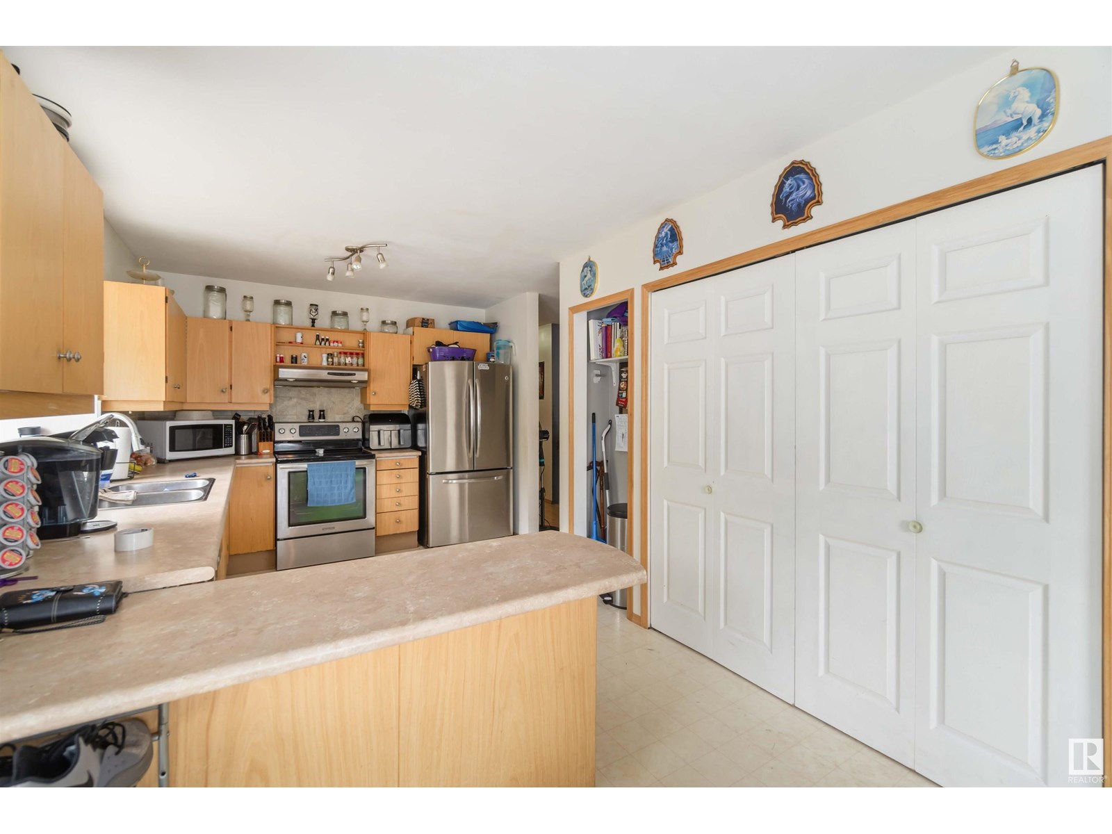 Photo 13 of 5328 63 St, Redwater AB