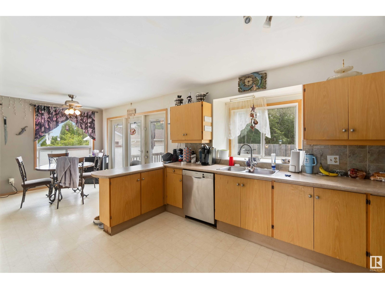 Photo 15 of 5328 63 St, Redwater AB