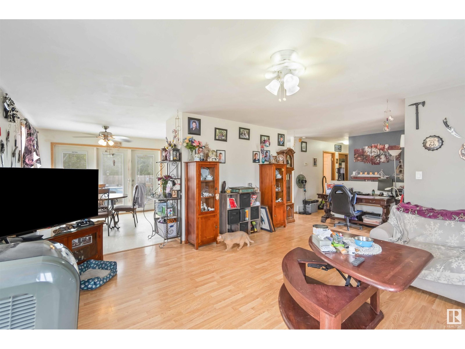 Photo 9 of 5328 63 St, Redwater AB