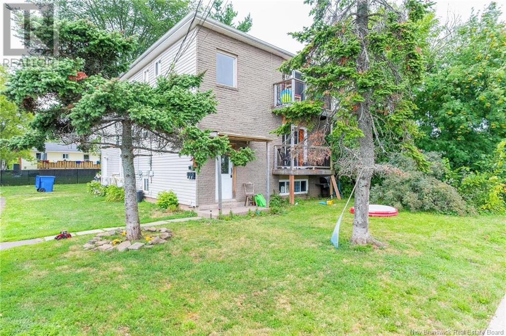 Photo 3 of 14 Jordan Crescent, Moncton NB