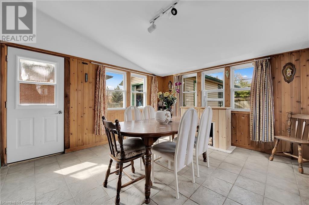 Photo 23 of 9 Gavin Drive, St Catharines ON